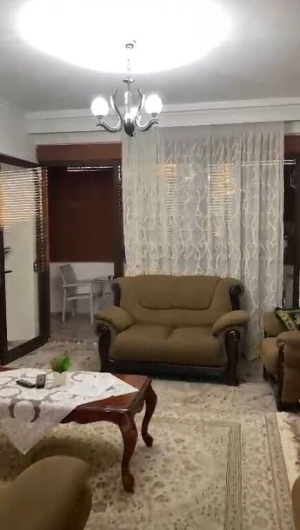 3+1+2 apartment for rent at Pazari i Ri