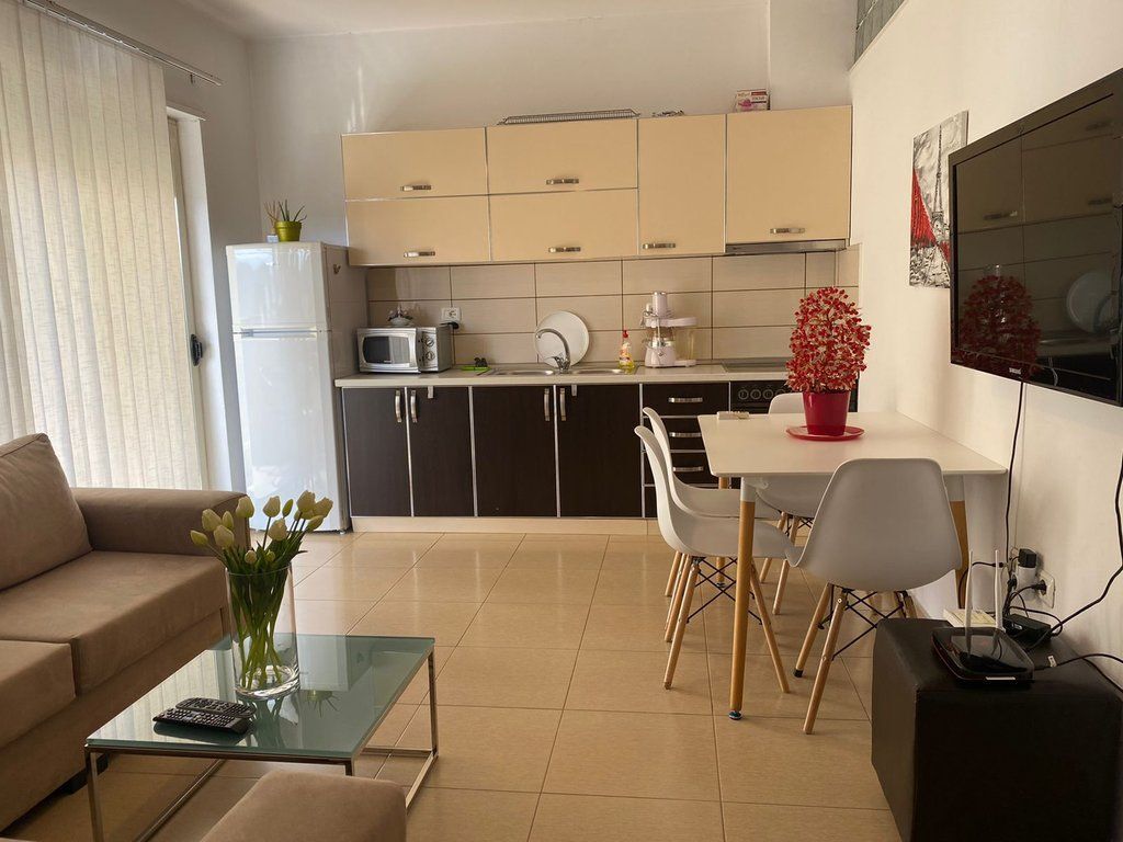 APPARTAMENTO IN AFFITTO 2+1 65,000 Lekë /Mese