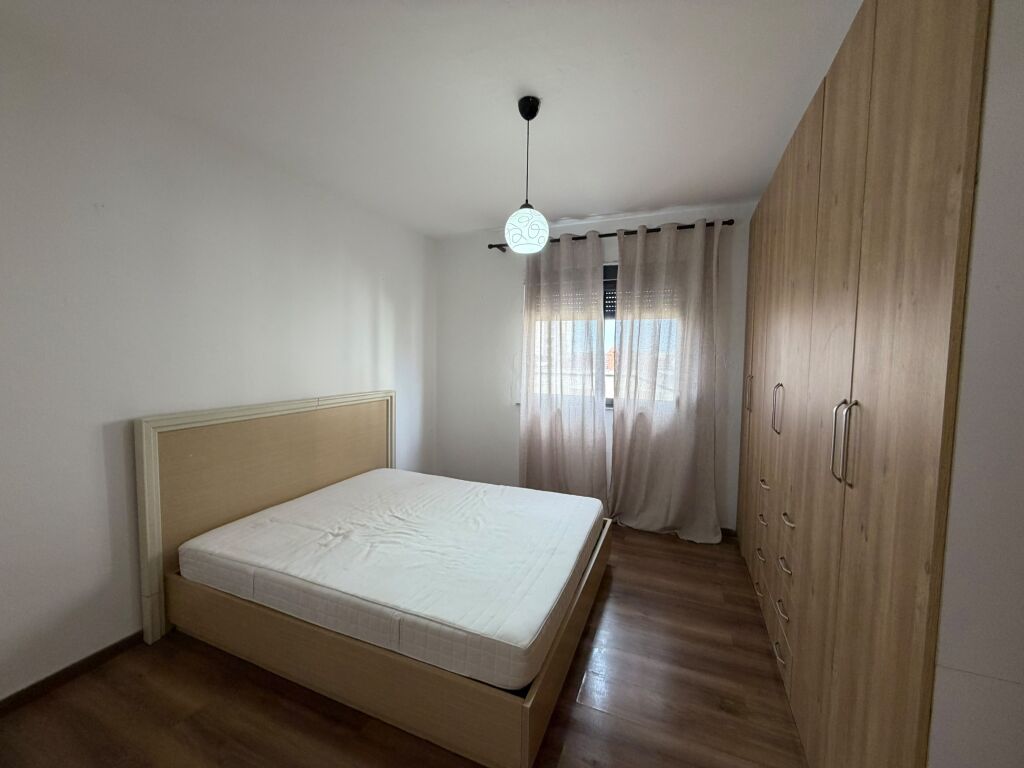 Jepet me qera 1+1 ne Durres