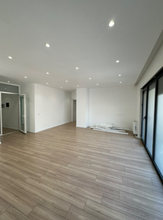JEPET ME QIRA AMBIENT ZYRASH 140 M² – MYSLYM SHYRI