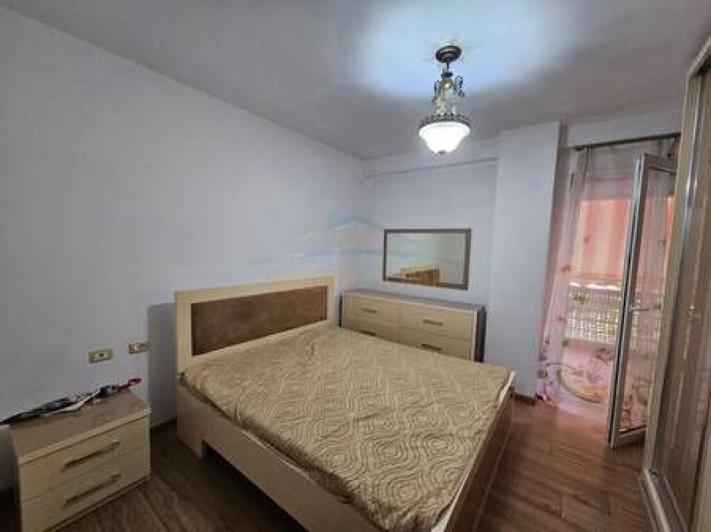 Shitet, Apartament 2+1+2+Post Parkimi,Rruga Jordan Misja,Tiranë