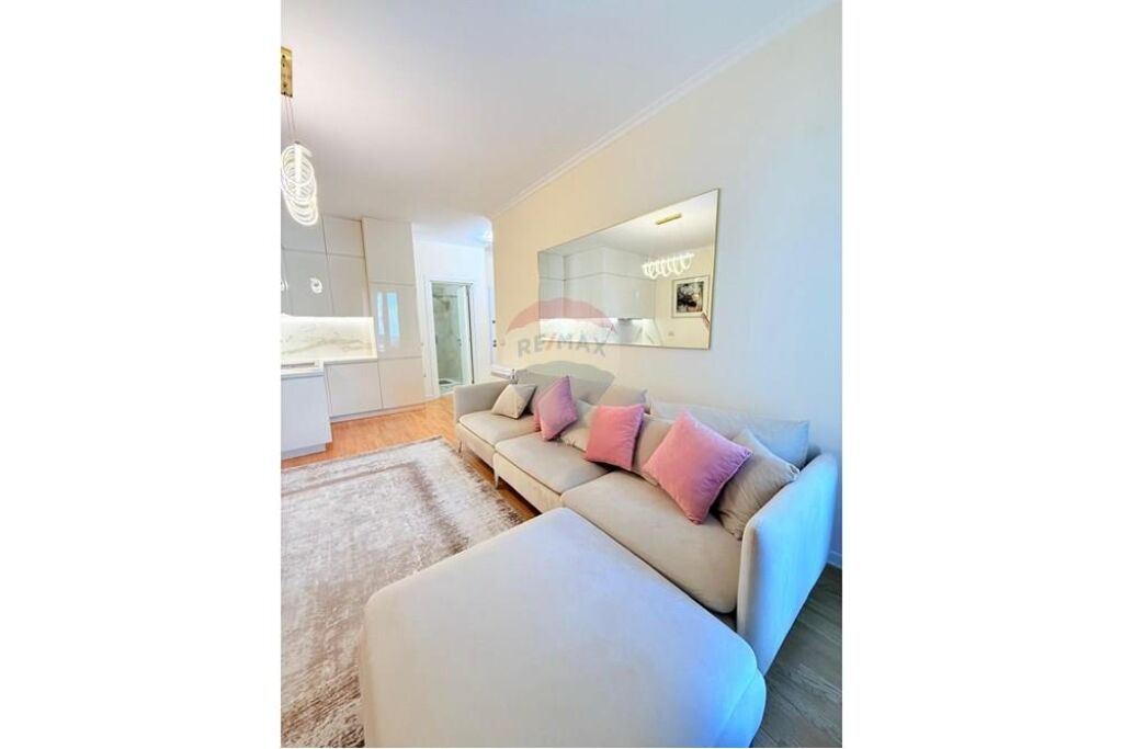 Apartment - For Rent - Rruga e Kosovarëve, Tirana