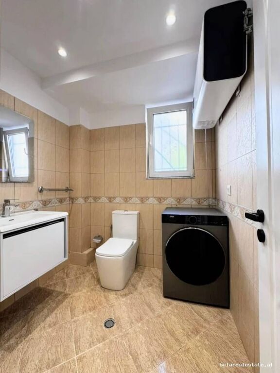 Appartamento 1+1 in Affitto a Bllok (ID B211508) Tirana