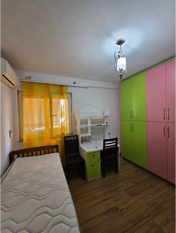 Shitet, Apartament 2+1+2+Post Parkimi,Rruga Jordan Misja,Tiranë.