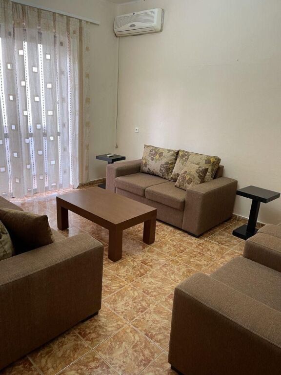 2+1 apartment for rent, Zogu i Zi