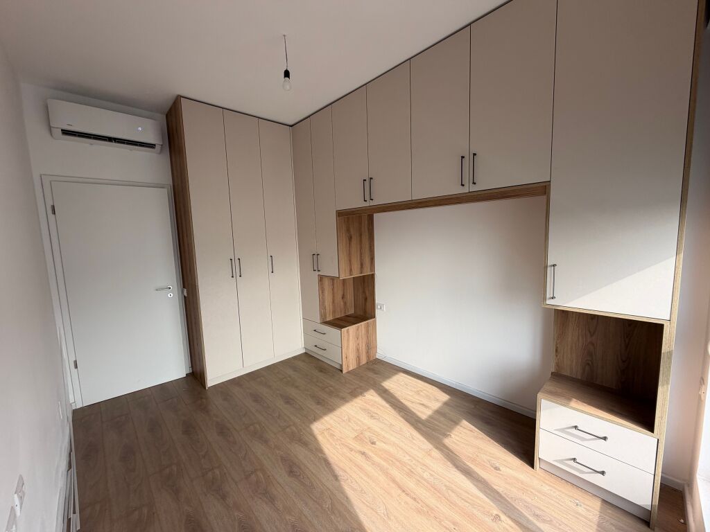 Shitet Apartament 1+1 me post parkimi me Hipoteke_Rezidenca OxA_Fresk
