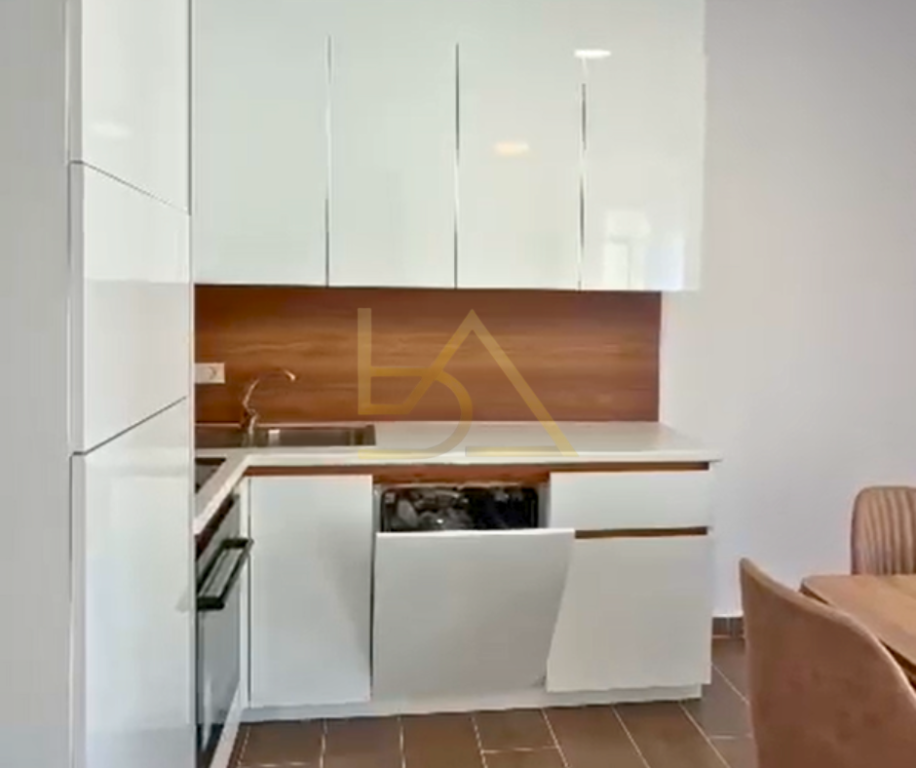 SHITET APARTAMENT 2+1 – SHËNGJIN, PRANË PLAZHIT