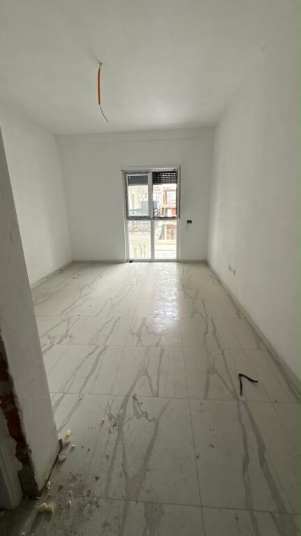 Apartament ne shitje 2+1+2 te Porta e Tiranes