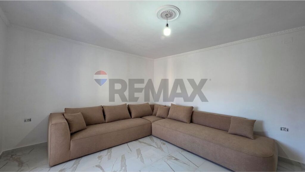 🏡 APARTAMENT 2+1 NË SHITJE – QENDËR, VLORË