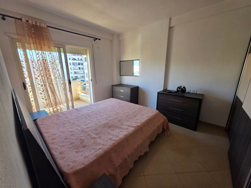 SHITET APARTAMENT 2+1 ME PAMJE TË LIRË DREJT DAJTIT – YZBERISHT, TIRANË
