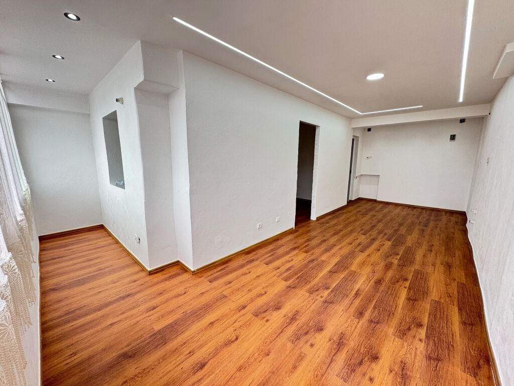 🏡 APARTAMENT 1+1 NË SHITJE – PLAZH (DURRËS)