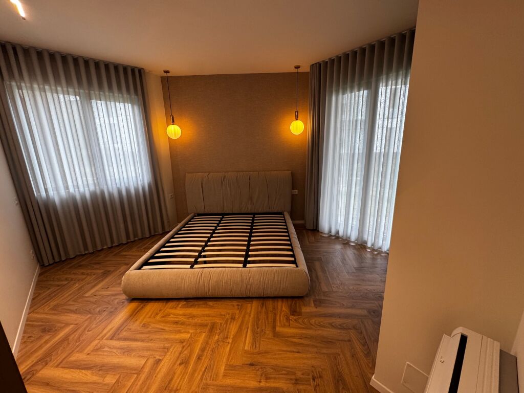 In affitto 2+1+parcheggio + giardino verdeggiante