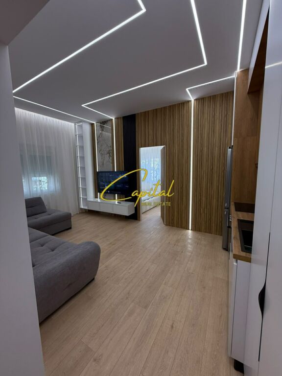 APARTAMENT ME QIRA 1+1 MYSLYM SHYRI 85.000 LEKE