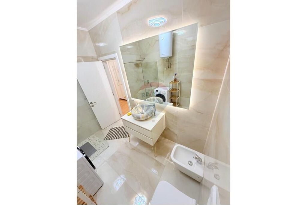 Apartment - For Rent - Rruga e Kosovarëve, Tirana