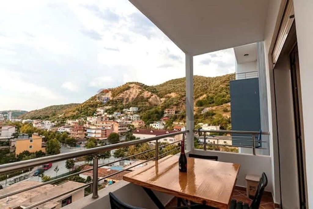 🏡 1+1 APARTMENT FOR LONG-TERM RENT – LUNGOMARE, VLORË!