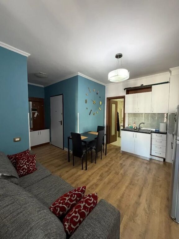 Apartament per qera ne Astir !