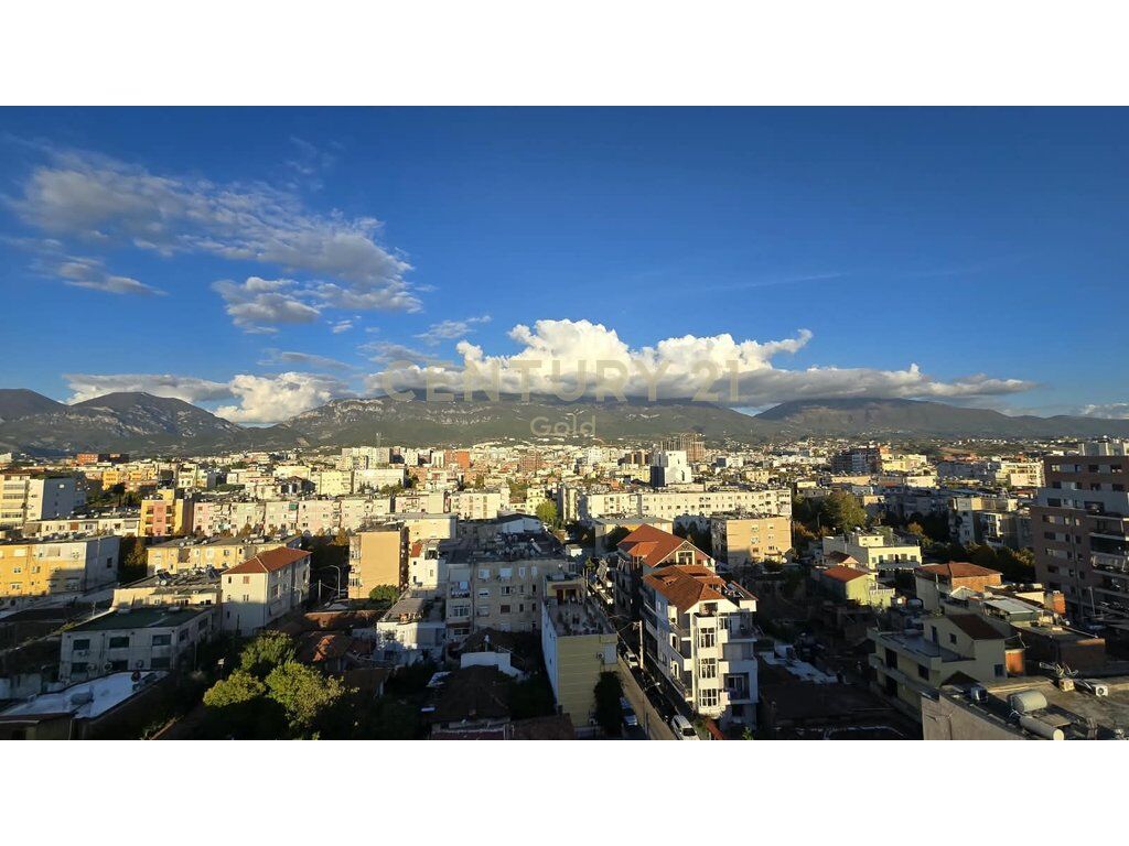 Jepet me qera Apartament modern 2+1, Shkolla e Kuqe