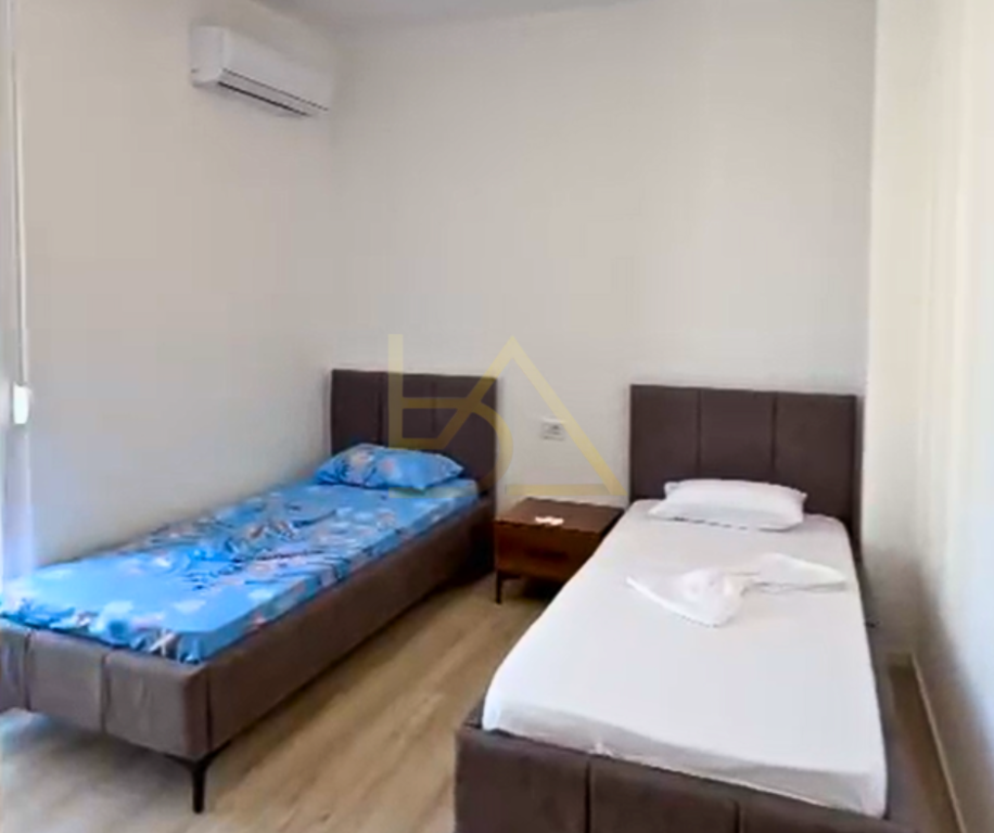 SHITET APARTAMENT 2+1 – SHËNGJIN, PRANË PLAZHIT