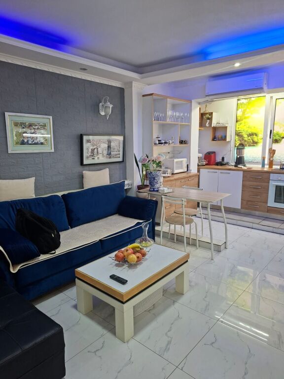 Vendesi appartamento 2+1 RR.Kavajes 145.000 euro