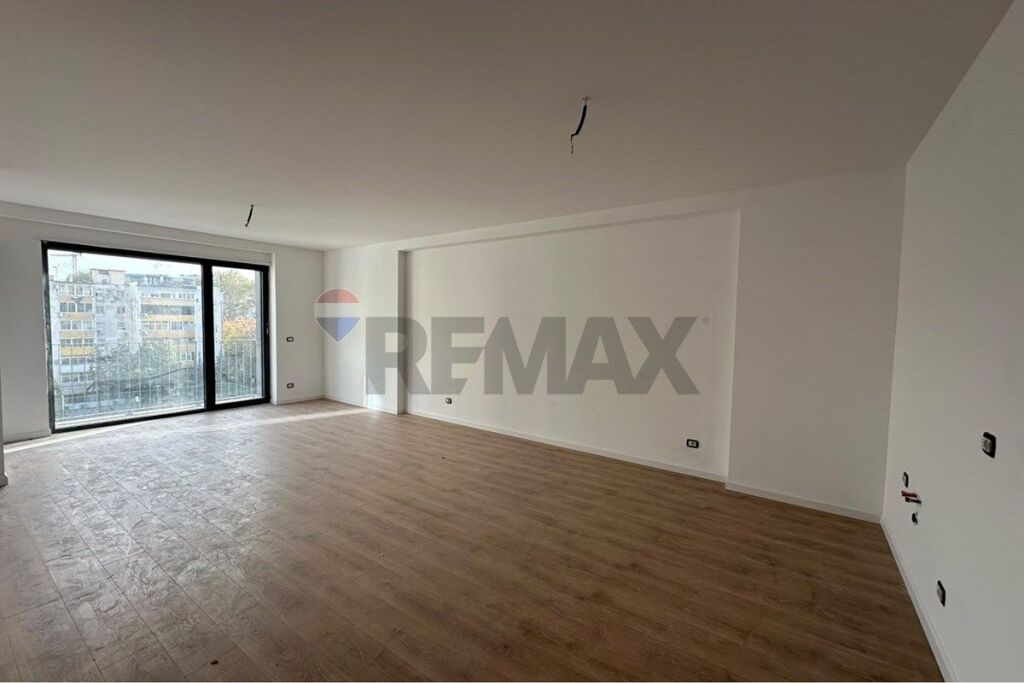 Apartament 2+1 ne Shitje Myslym Shyri