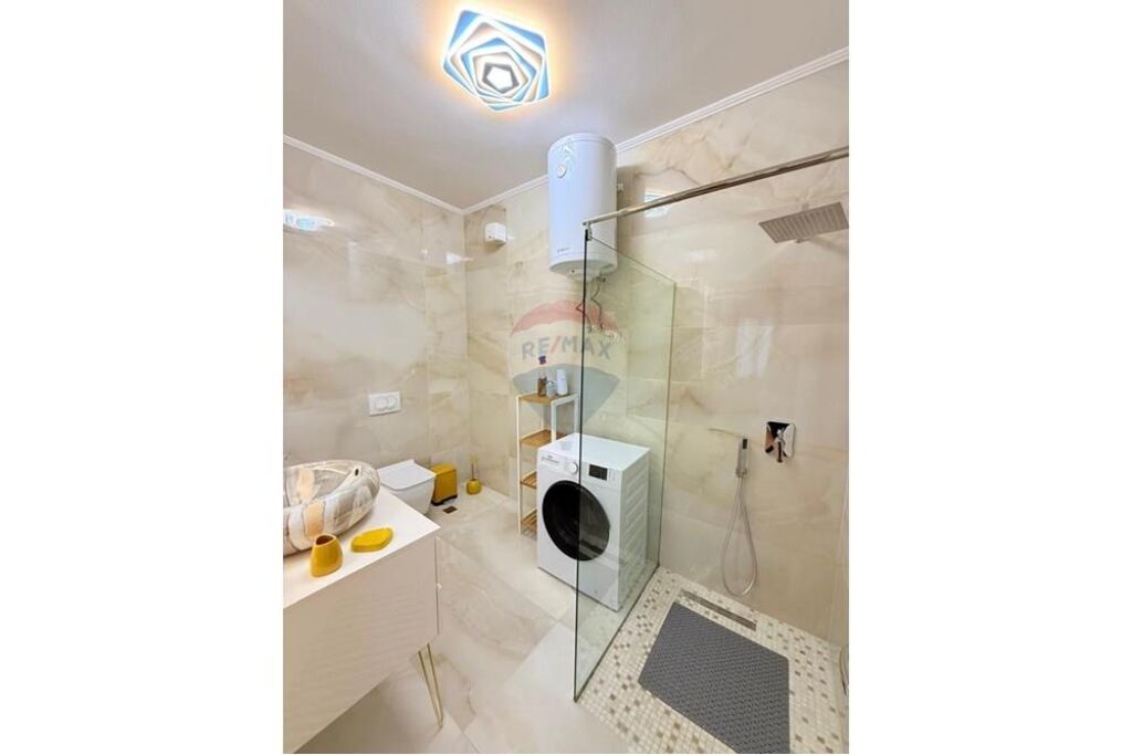 Apartment - For Rent - Rruga e Kosovarëve, Tirana