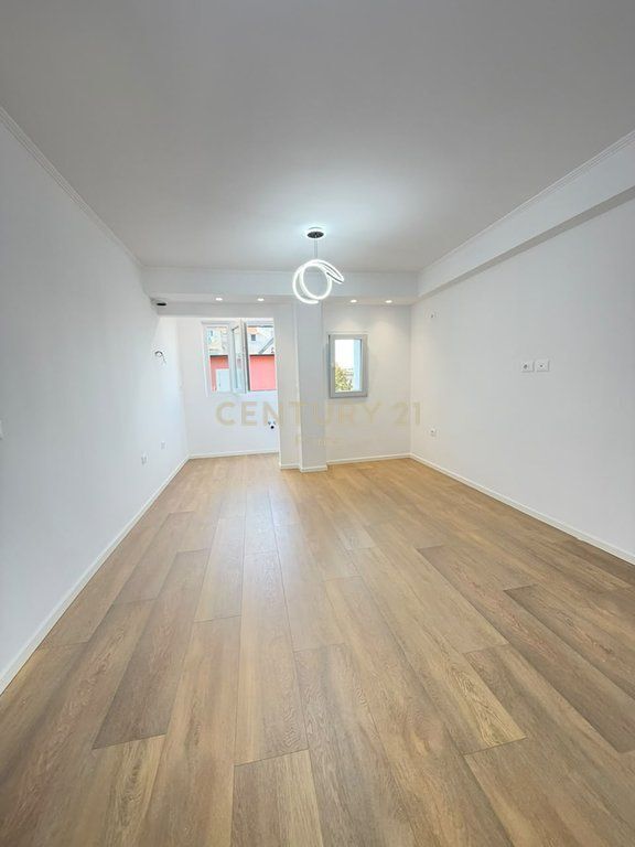 SHITET APARTAMENT 1+1 143,490 € 130,000 Lekë
