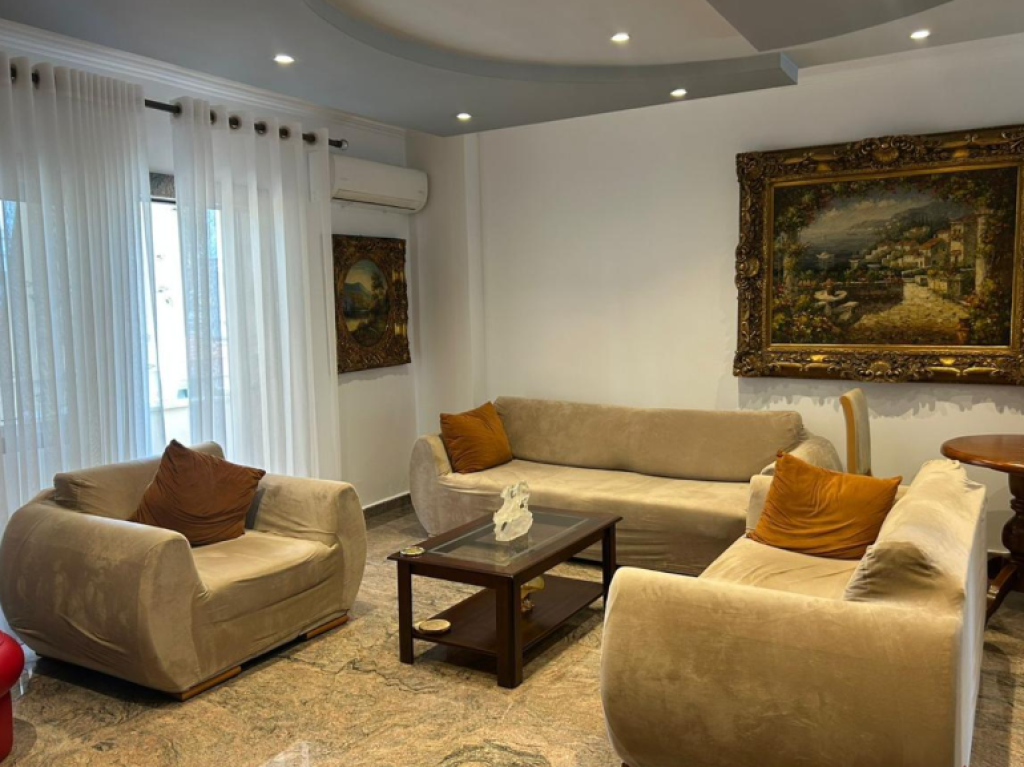 APPARTAMENTO 2+1 IN AFFITTO – VICINO A PIAZZA SKËNDERBEJ