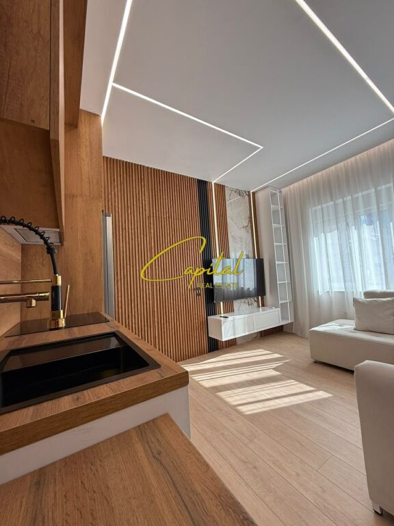 APARTAMENT ME QIRA 1+1 MYSLYM SHYRI 85.000 LEKE