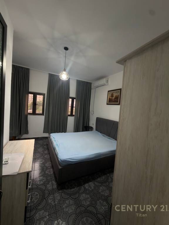 2+1+2 apartment for rent in Don Bosko near the church, first floor of a villa by the road