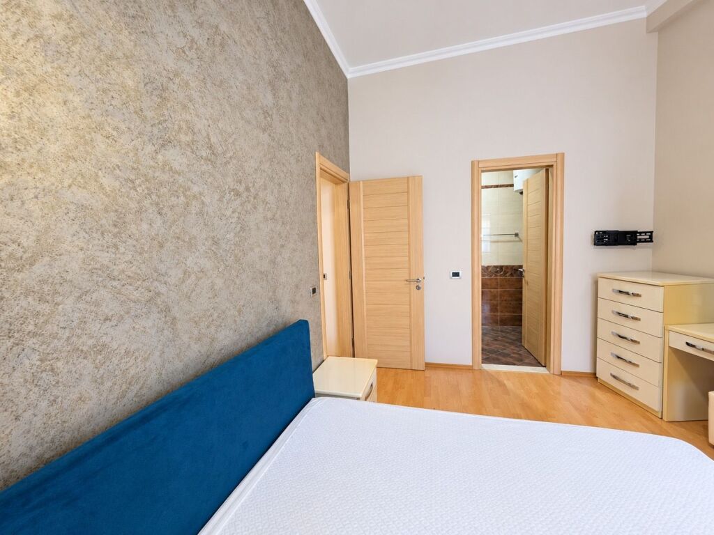 Apartament 2+1 tek Pazari i Ri