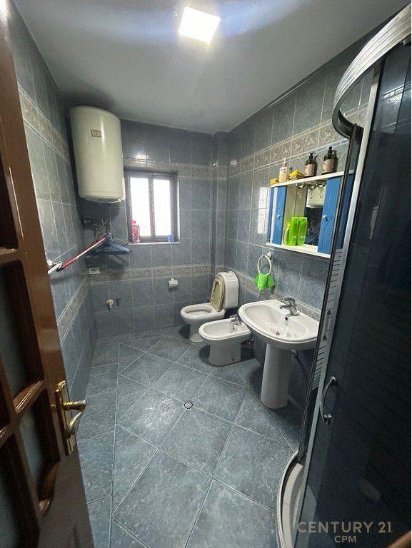 Shesim apartament 2+1 ne Myslym Shyr !