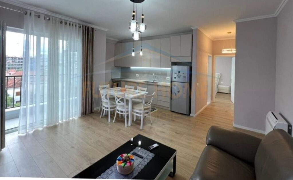 For rent, 1+1 apartment, Siri Kodra Street, Tirana