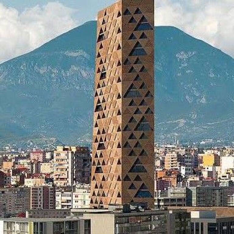 🏙️ SHITET APARTAMENT 2+1 – TIRANA TOWER
