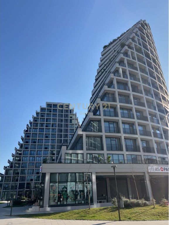 Apartament 3+1+2+Verande+Depo tek Residenca Lake View!