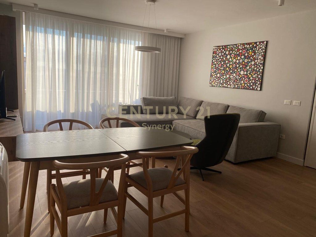 Appartamento 2+1+2 in affitto sul Boulevard Zogu i Parë