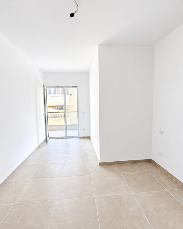 🏡 SHITET APARTAMENT 2+1 ME BALLKON – GOLEM