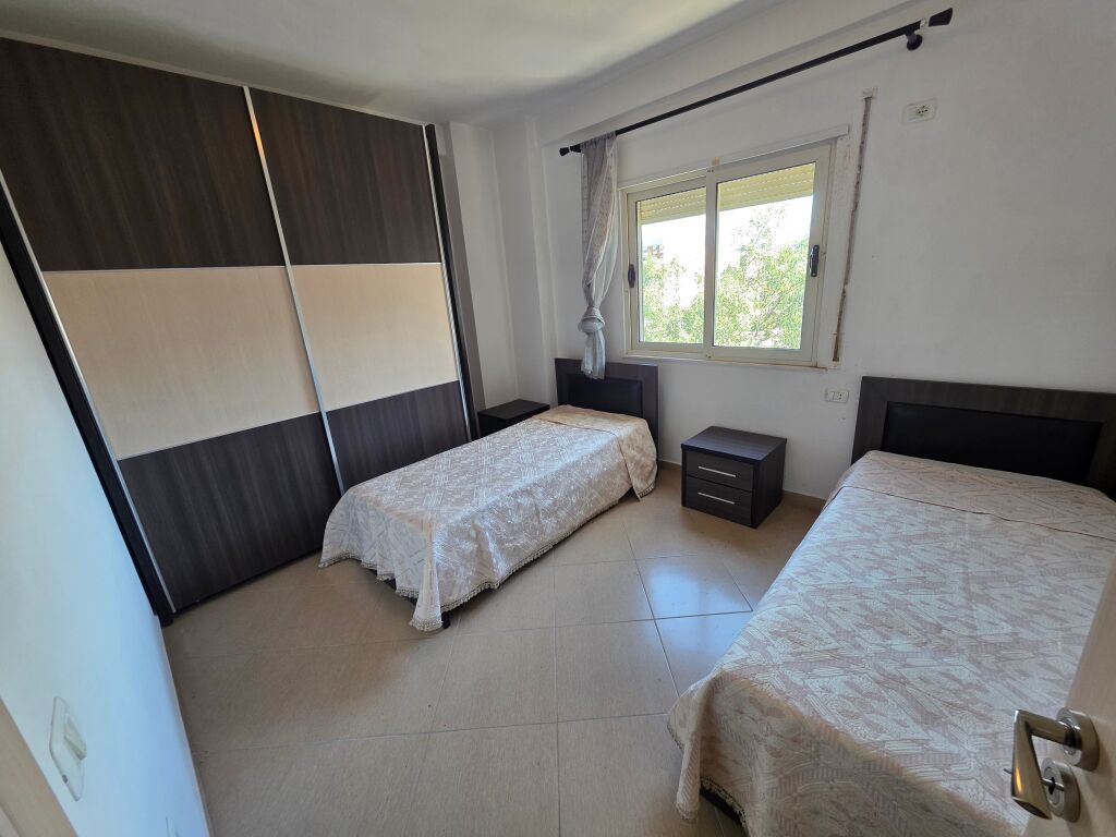 SHITET APARTAMENT 2+1 ME PAMJE TË LIRË DREJT DAJTIT – YZBERISHT, TIRANË