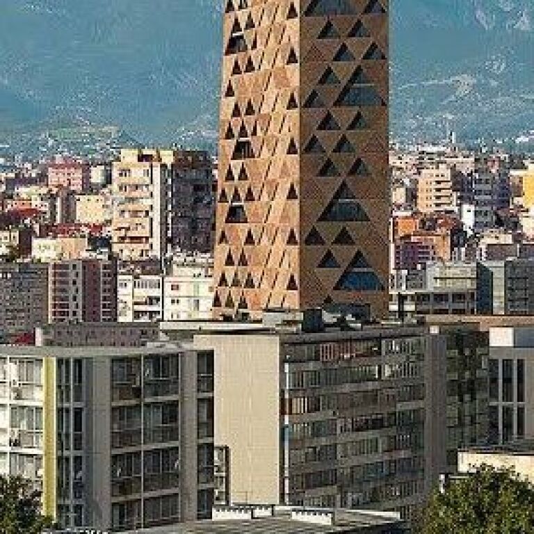 🏙️ SHITET APARTAMENT 2+1 – TIRANA TOWER