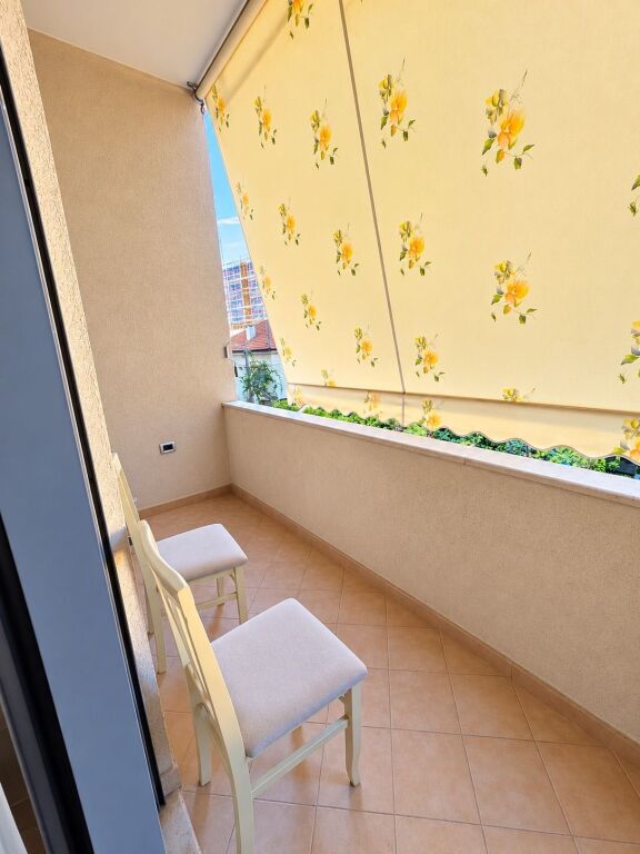Qera, Apartament 2+1+2, Pazari Ri, Tirane
