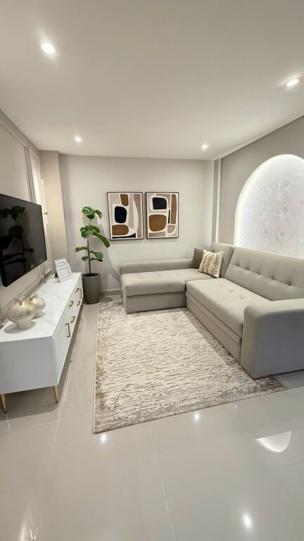 21-Dhjetori, modern 1+1 apartment for rent.