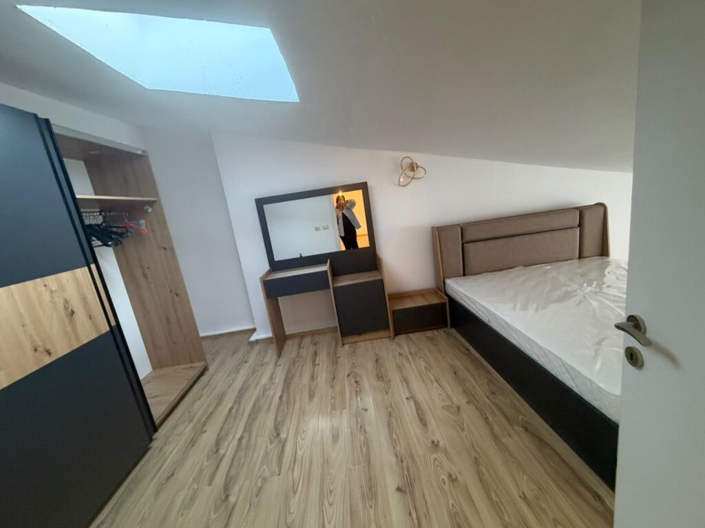 2+2 apartment for rent at the Lake, furnished, elevator, 600 euros