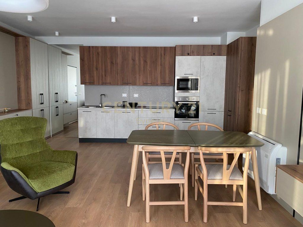 Appartamento 2+2 in Affitto sul Boulevard Zogu i Parë, Tirana - 1500€ |