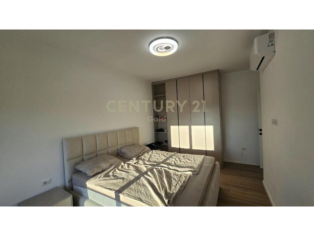 Jepet me qera Apartament modern 2+1, Shkolla e Kuqe