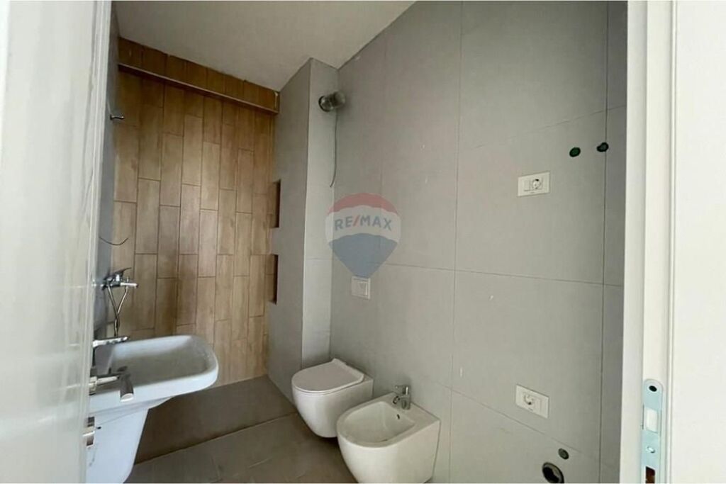 Office for rent at Mine Peza Residence!
