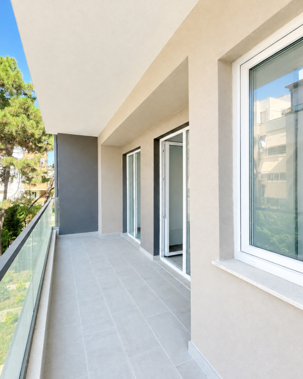 🏡 SHITET APARTAMENT 2+1 ME BALLKON – GOLEM