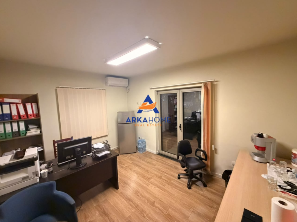 UFFICIO IN AFFITTO 168M2 "IN RRUGA E KOSOVARËVE" 2200 EURO