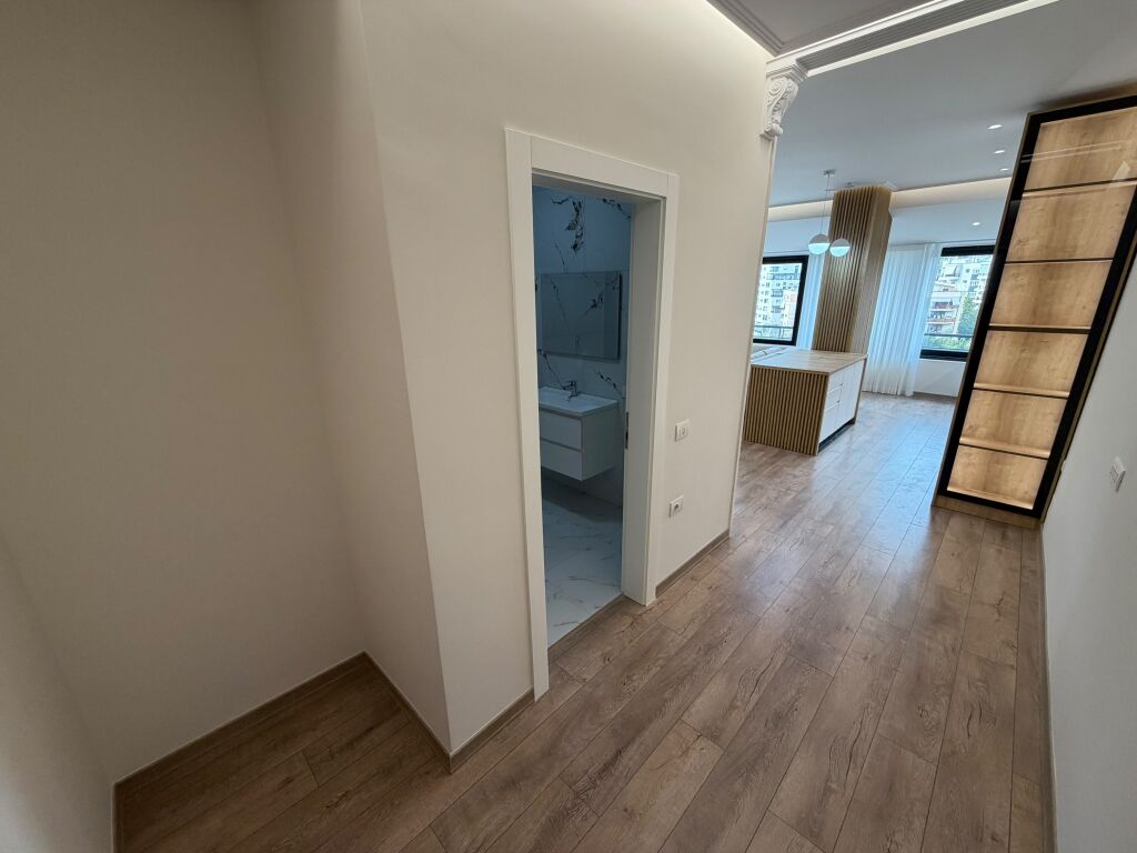 📣 SHITET Apartament 2+1 📍 Liqeni i Thatë, Rruga “Hamdi Garunja” ✨