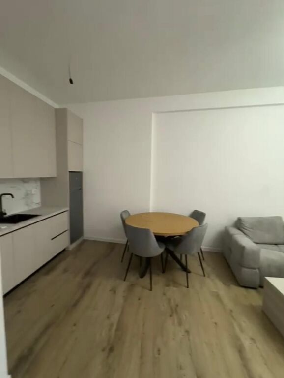 Affitto | Apartament 1 + 1 | Rruga 5 Maji | 550 €/mese
