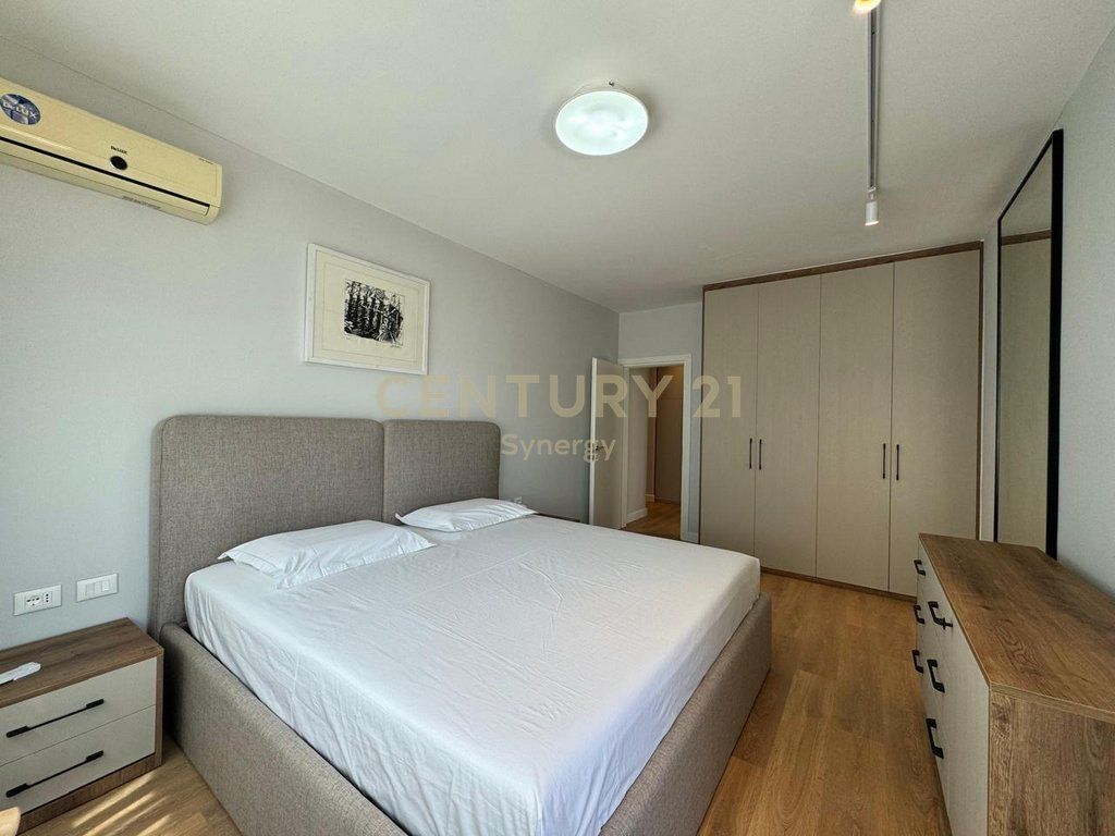 Appartamento 2+1+2 in Affitto – Viale Zogu i Parë, Tirana