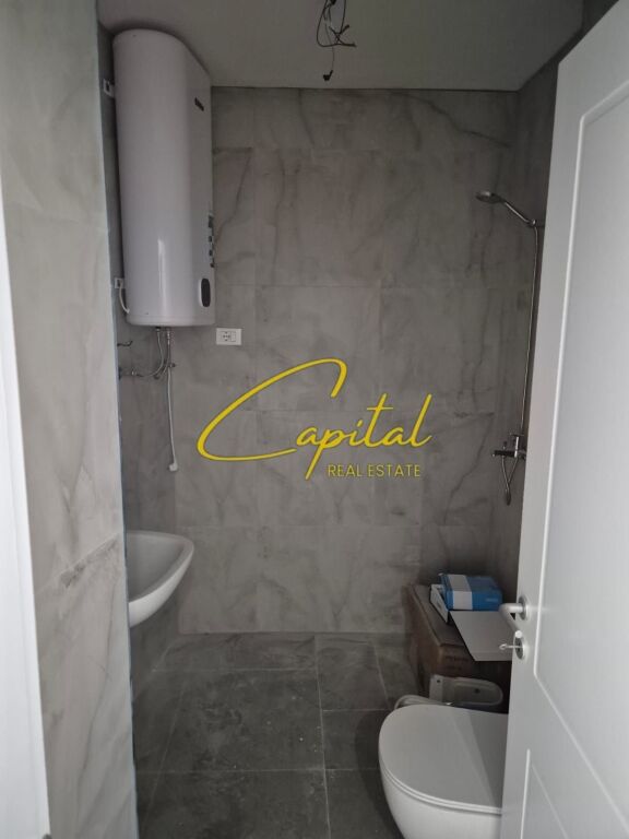 OFFICE FOR RENT 103 M2 LAKE VIEW RESIDENCE 1.700 EUOR